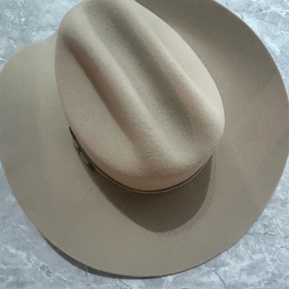 Men's Classic Tan Cowboy Hat - Picture 2 of 11